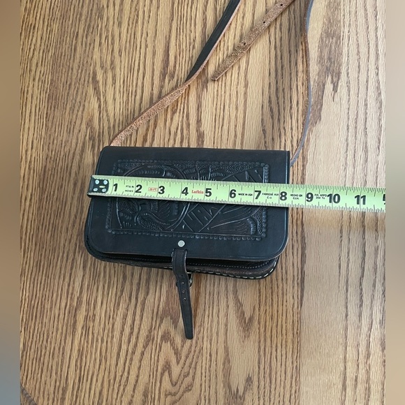 Vintage Brown Leather Hand Made Crossbody Purse - Picture 7 of 15